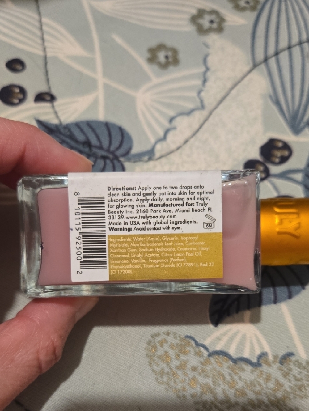 TRULY Unicorn Fruit Smoothing Face Serum - Pink & Gold Cap - Picture 3 of 3